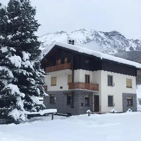La Montagna Incantata - Panoramico Con Tre Champoluc